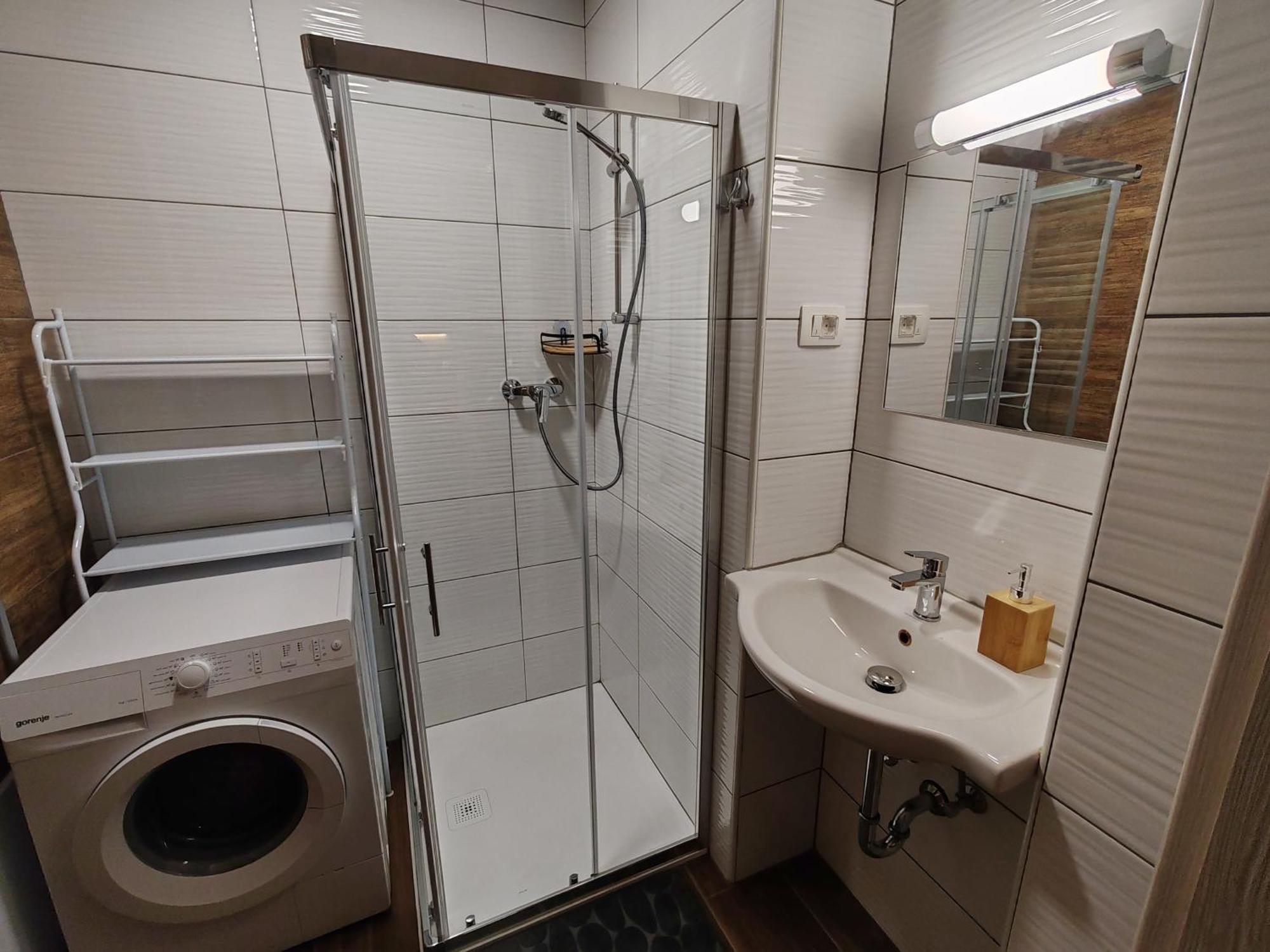 Zirovnica Apartments Malivojevic מראה חיצוני תמונה