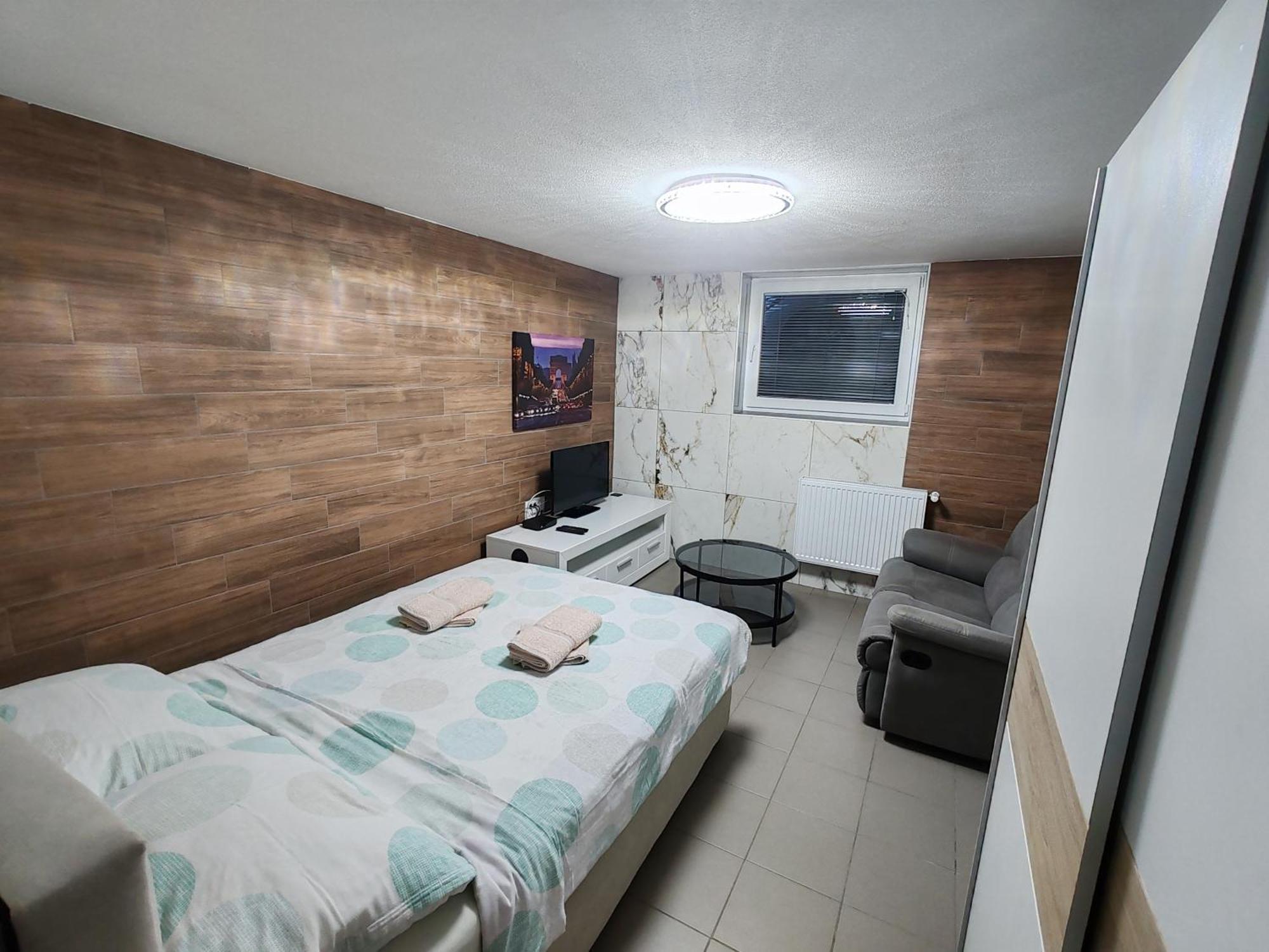 Zirovnica Apartments Malivojevic מראה חיצוני תמונה